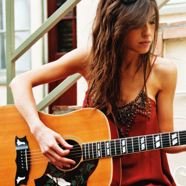Kate Voegele artist photo