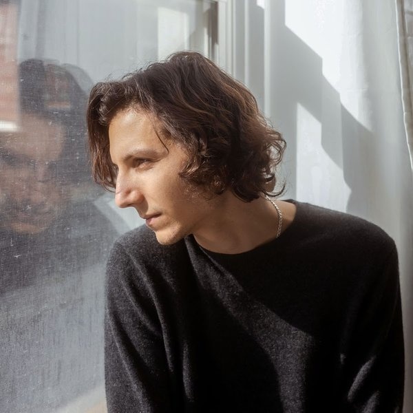 Anson Seabra artist photo