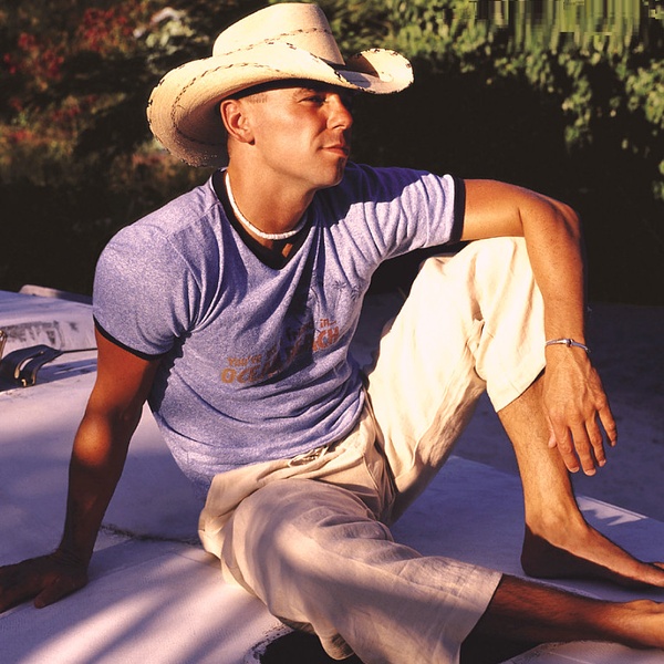 Kenny Chesney artist photo