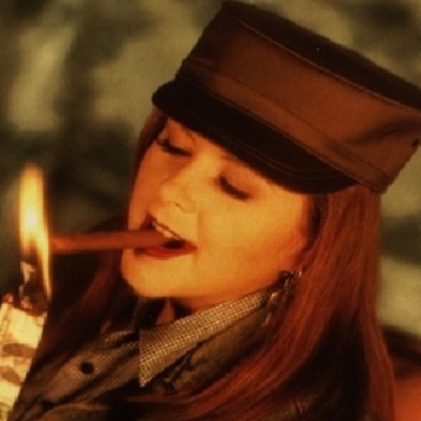 Kirsty MacColl artist photo