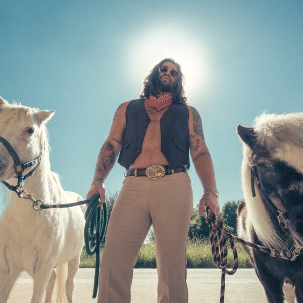 Koe Wetzel artist photo