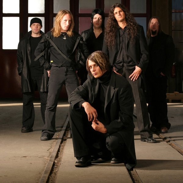 Lacrimas Profundere artist photo