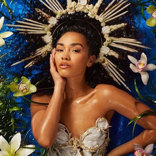 Leigh-Anne artist photo
