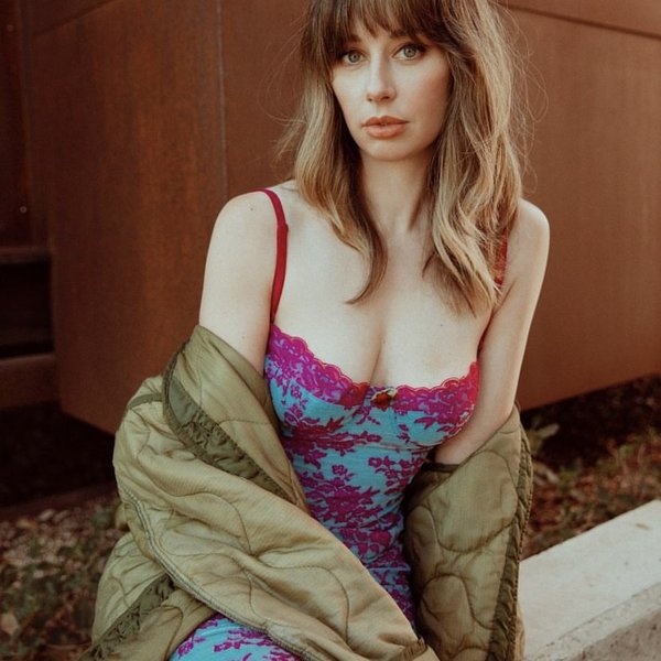 Lera Lynn artist photo