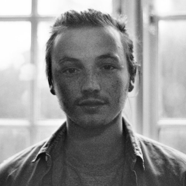 Lewis Watson artist photo