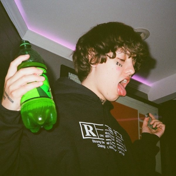 Lil Xan artist photo