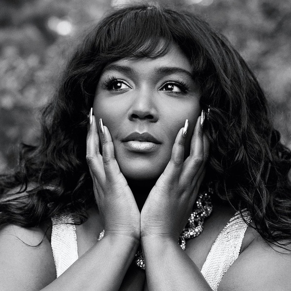 Lizzo artist photo