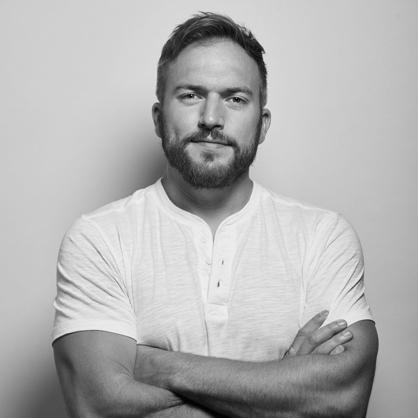 Logan Mize artist photo
