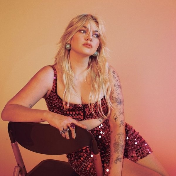 Louane artist photo
