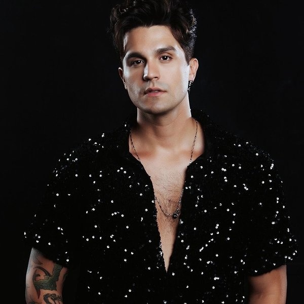 Luan Santana artist photo