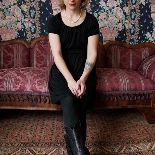 Eilen Jewell artist photo