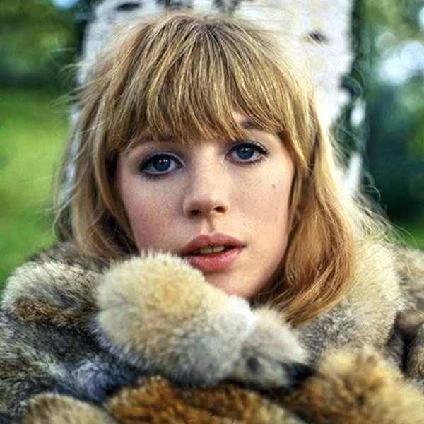 Marianne Faithfull artist photo