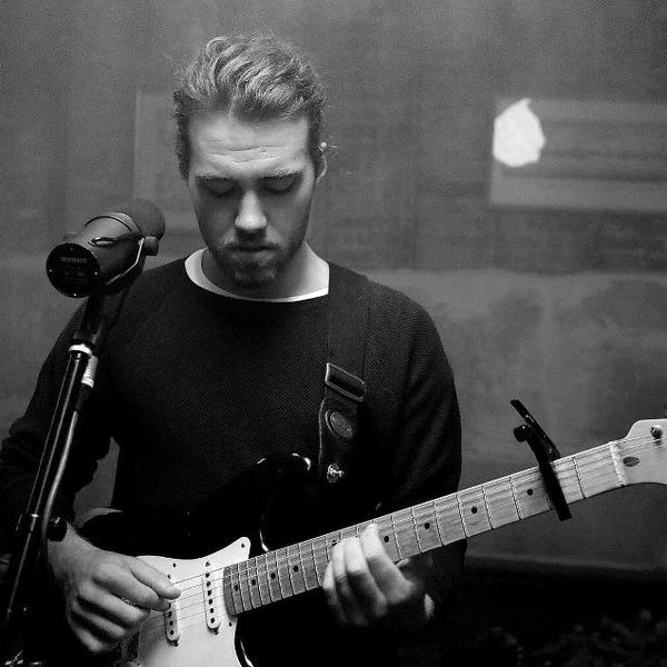 Matt Corby artist photo