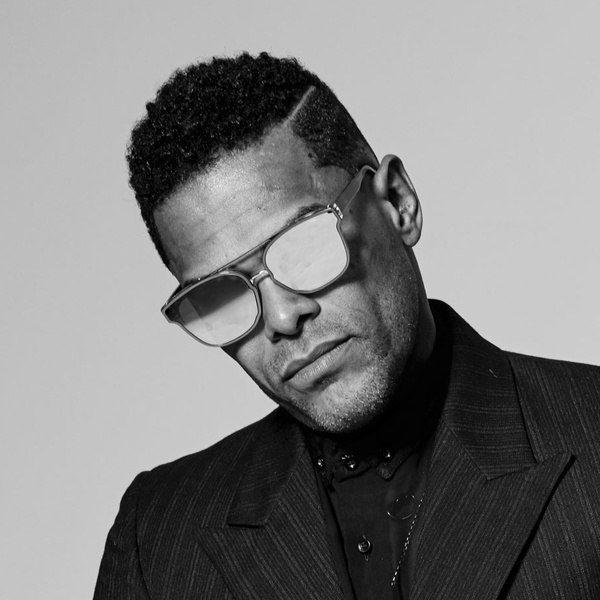 Maxwell artist photo