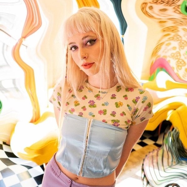 Mazie artist photo
