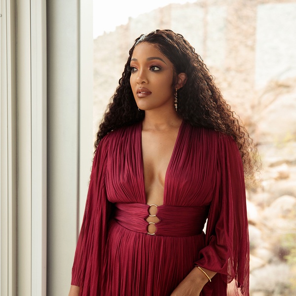 Mickey Guyton artist photo