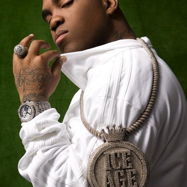 Mike Jones artist photo