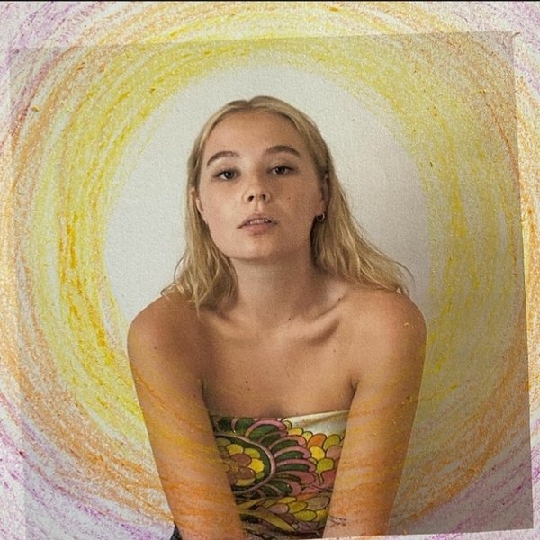 mimi bay artist photo