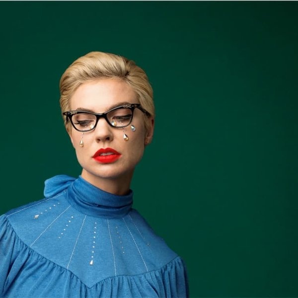 Mindy Gledhill artist photo