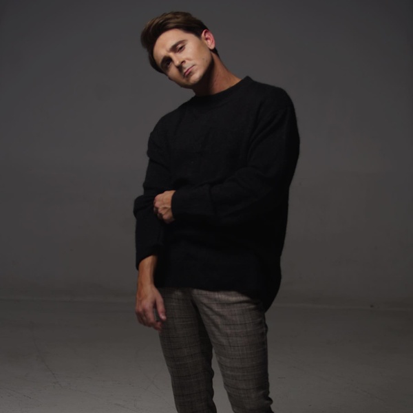 Mitchel Musso artist photo