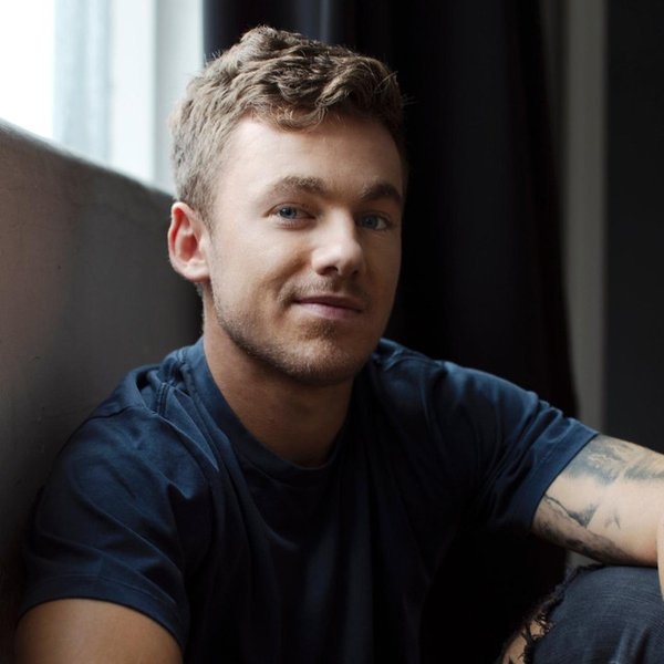 Mitch James artist photo