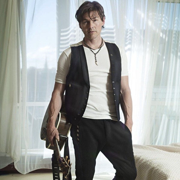 Morten Harket artist photo