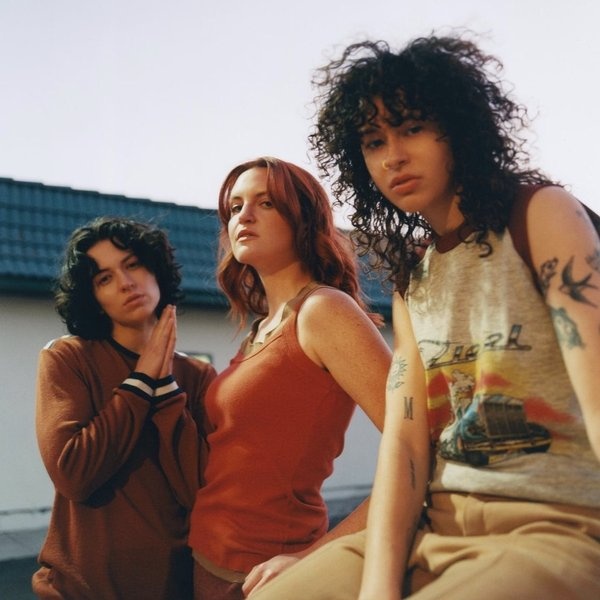 MUNA artist photo