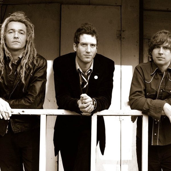 Nada Surf artist photo
