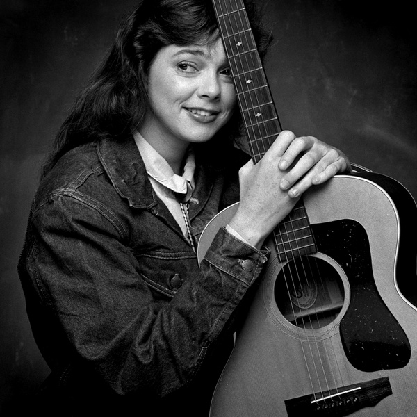 Nanci Griffith artist photo