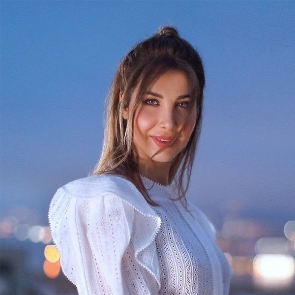 Nancy Ajram artist photo