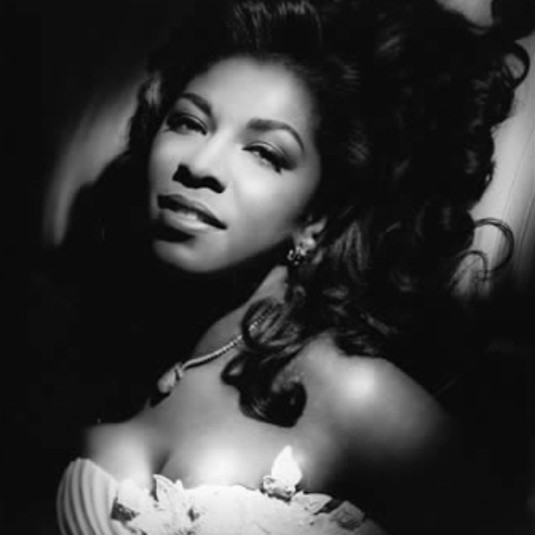 Natalie Cole artist photo