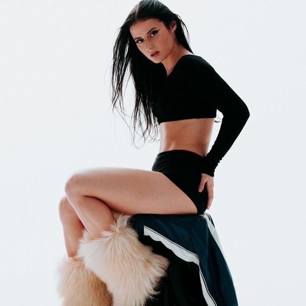 Natalie Jane artist photo