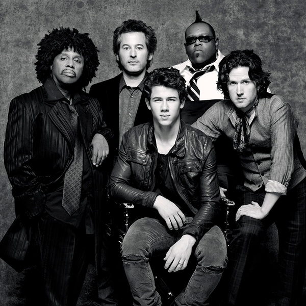 Nick Jonas & the Administration artist photo