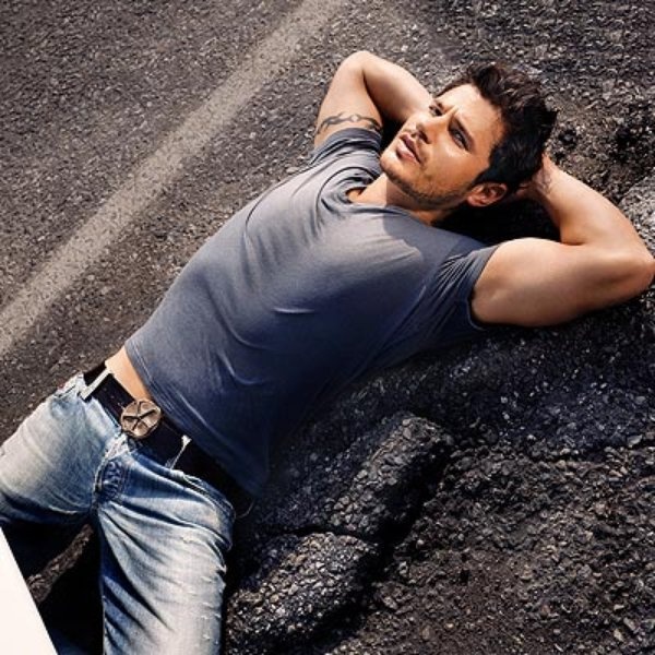 Nick Lachey artist photo
