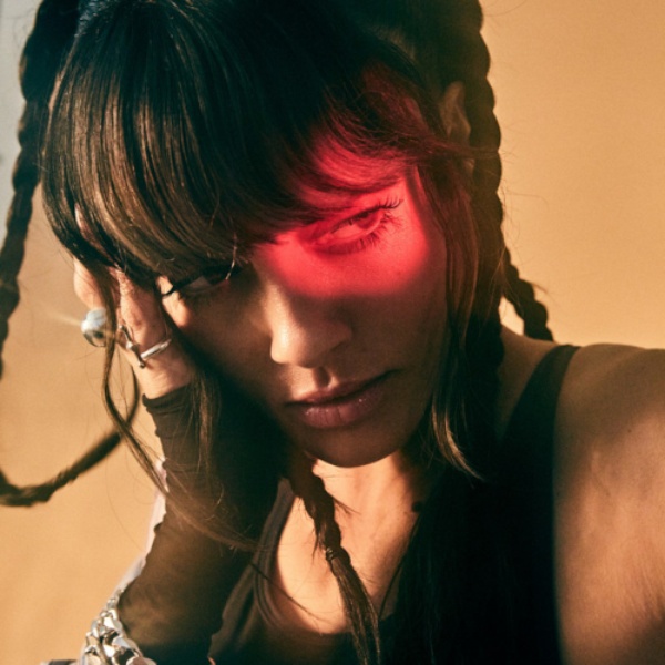 Noga Erez artist photo
