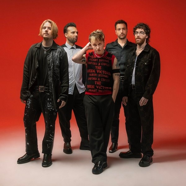 Nothing But Thieves artist photo