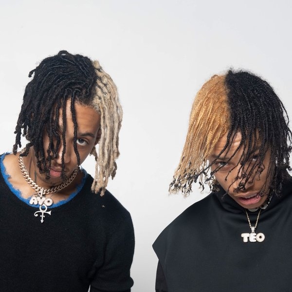 Ayo & Teo artist photo
