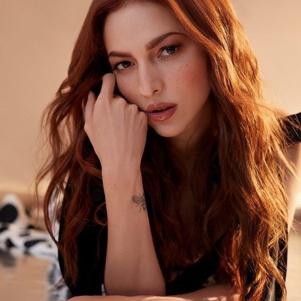 Paty Cantú artist photo