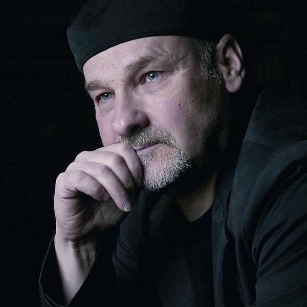 Paul Carrack artist photo