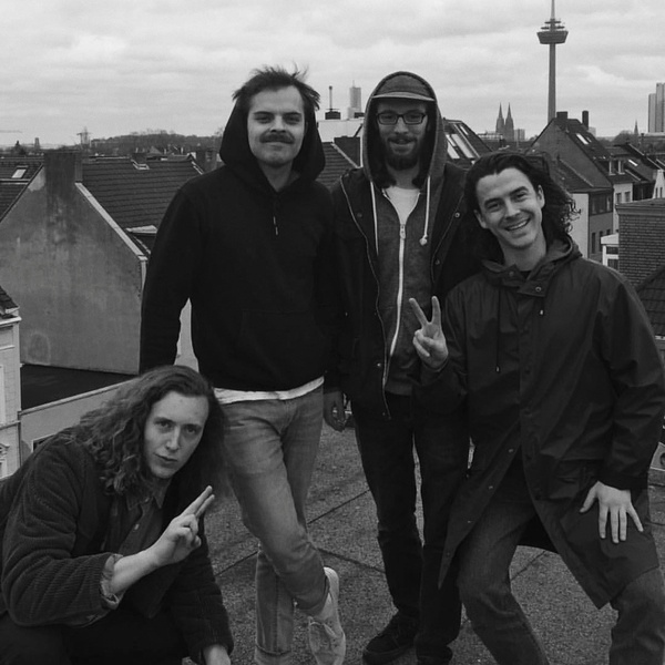 Peach Pit artist photo