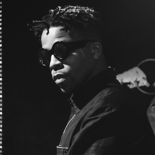 Azizi Gibson artist photo