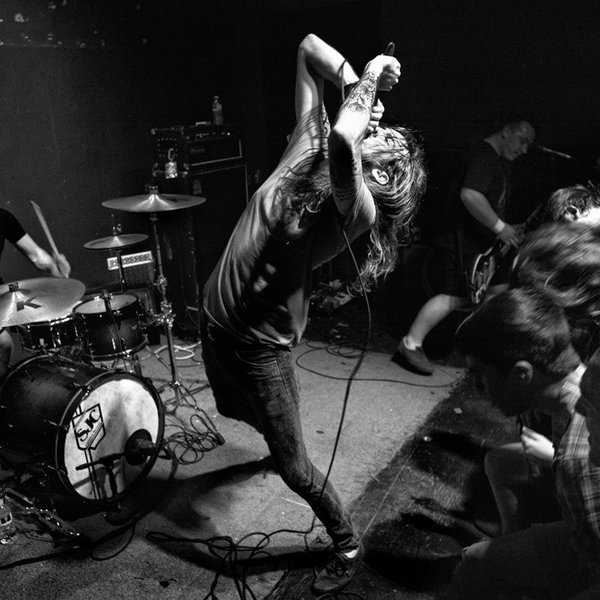 Pianos Become the Teeth artist photo