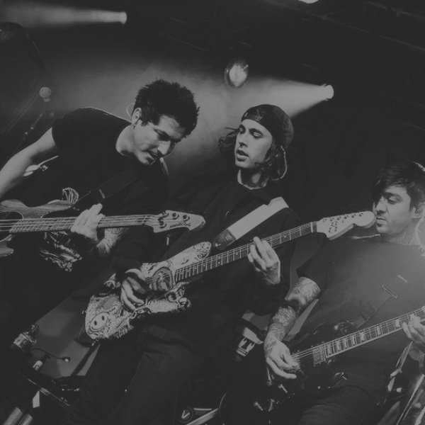 Pierce the Veil artist photo