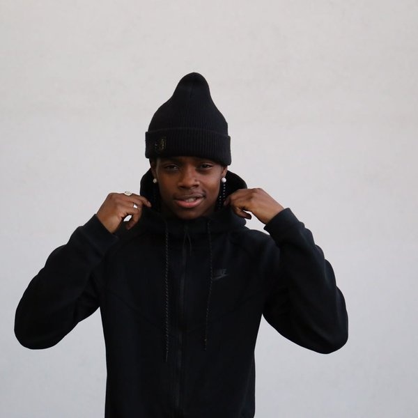POUNDZ artist photo