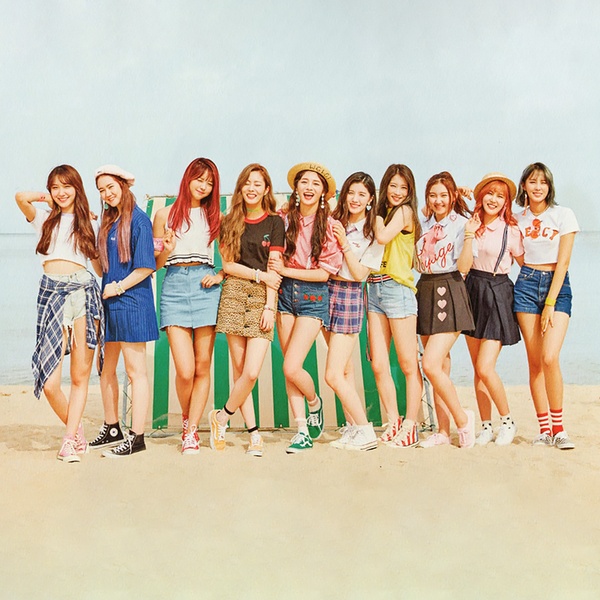 PRISTIN artist photo