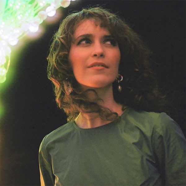 Rae Morris artist photo