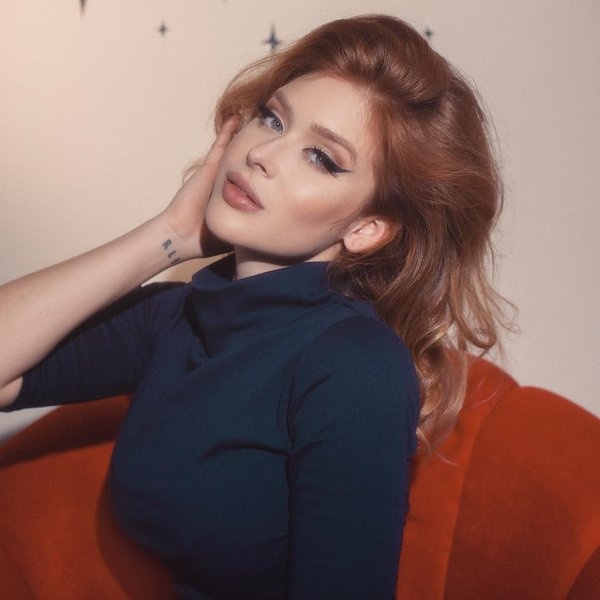 Renee Olstead artist photo