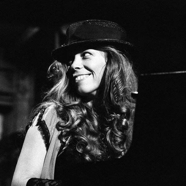 Rickie Lee Jones artist photo