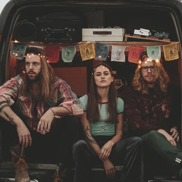 The Ballroom Thieves artist photo