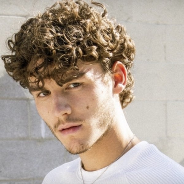 Ryland James artist photo